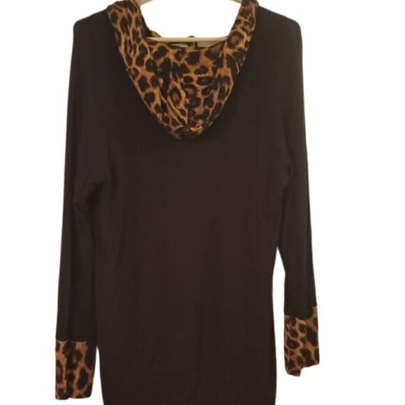 Bellamie Size M Hooded black top with leopard detailing kangaroo pockets - Picture 5 of 7